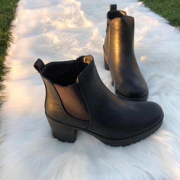 Bratz Booties - Picture 2 of 4